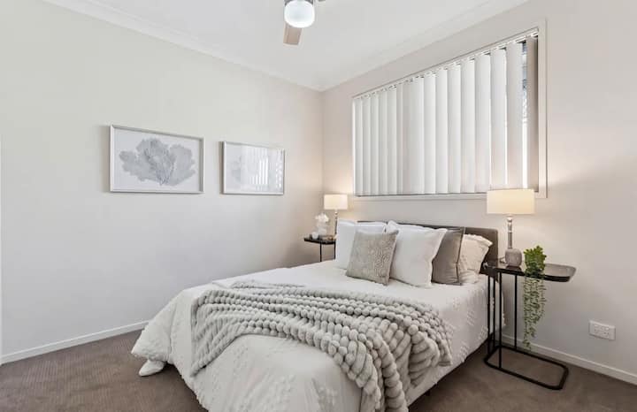 Room In Collingwood Park - Ipswich