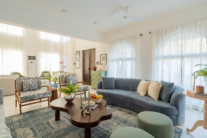 Living room image 1
