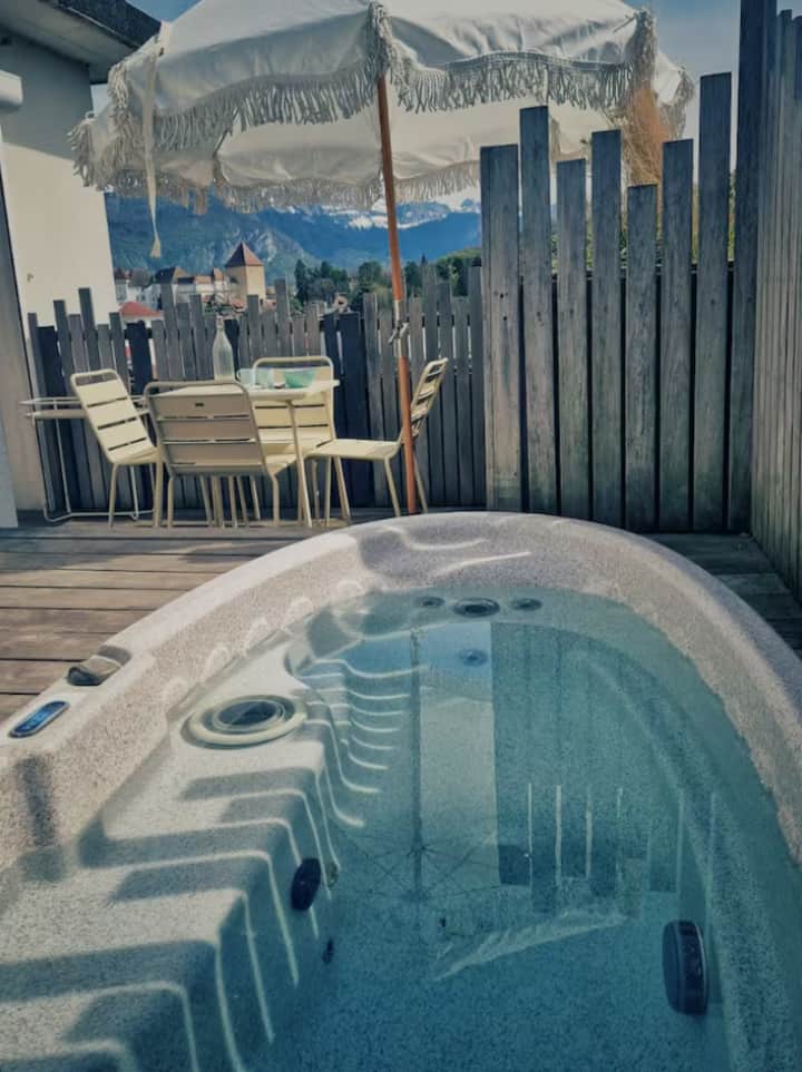 Appart. Rooftop Jacuzzi, Vue Panoramique Annecy - Annecy
