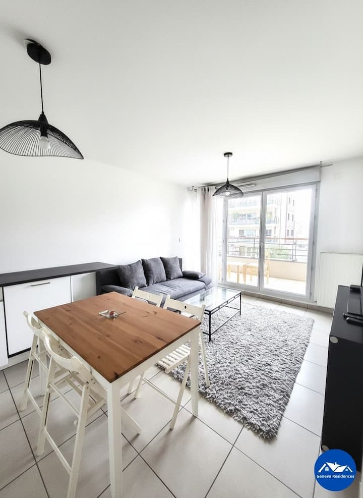 Luminous One-bedroom Apartment Next To Geneva - Ferney-Voltaire