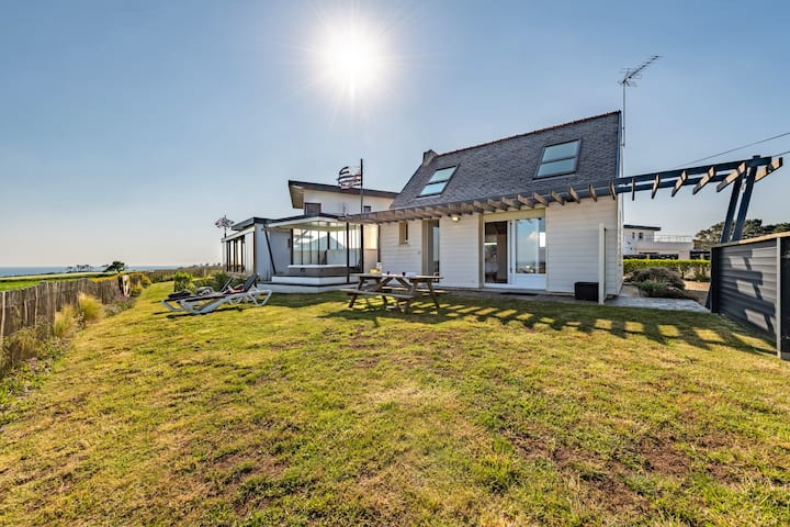 La Maison Des Gardiens De L'océan - - Le Conquet