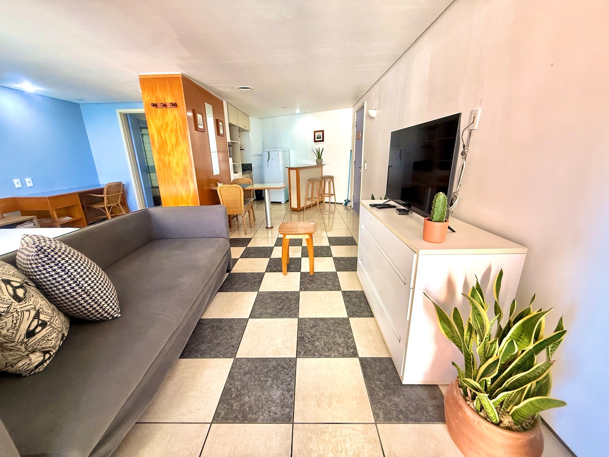 Foto do anúncio de Apartamento 5 pessoas - Frente ao Mar - Aceita Pet em Mucuripe, Fortaleza