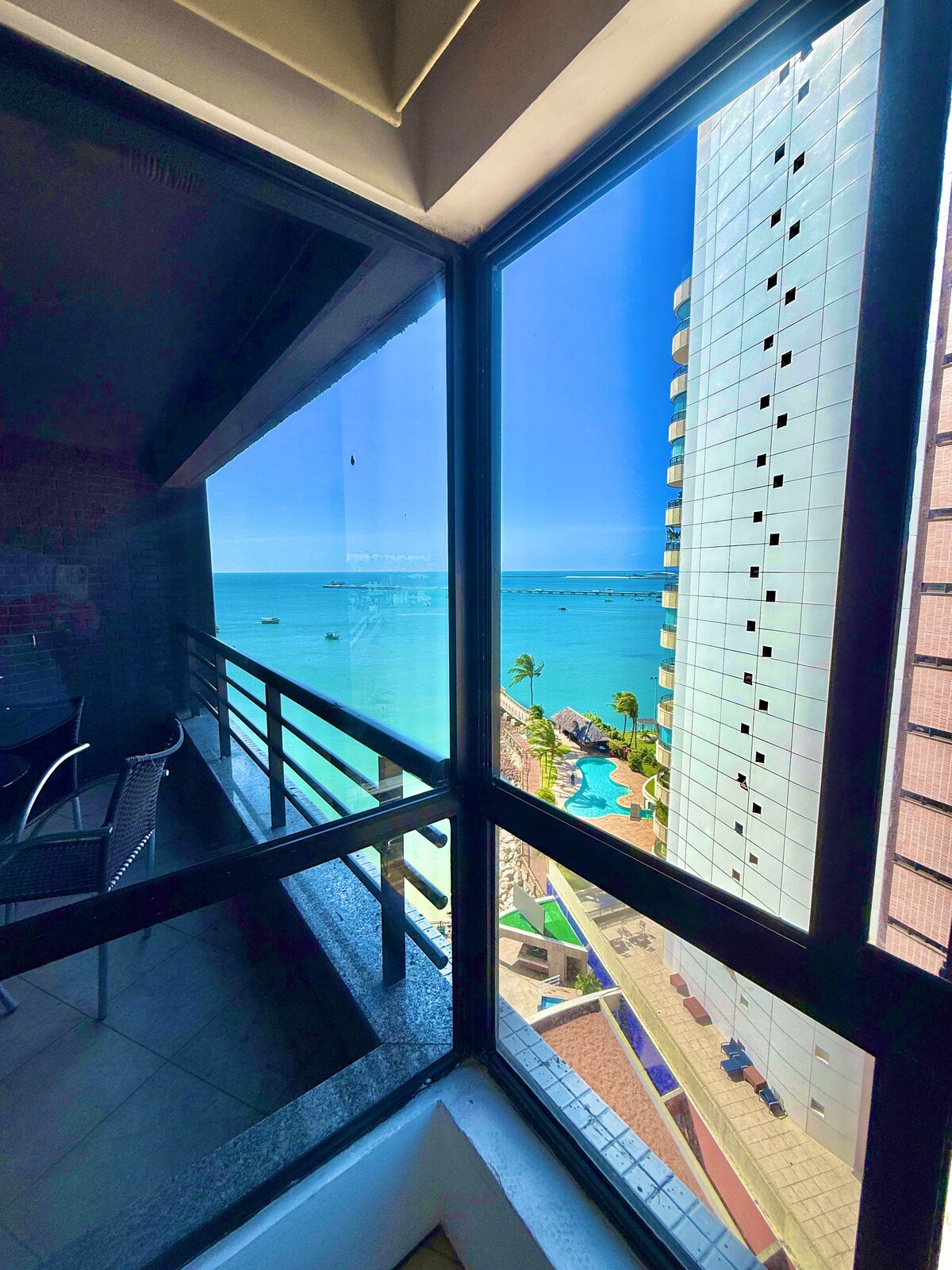 Foto do anúncio de Apartamento 5 pessoas - Frente ao Mar - Aceita Pet em Mucuripe, Fortaleza