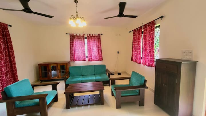 Living room image 12