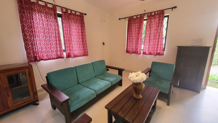 Living room image 8