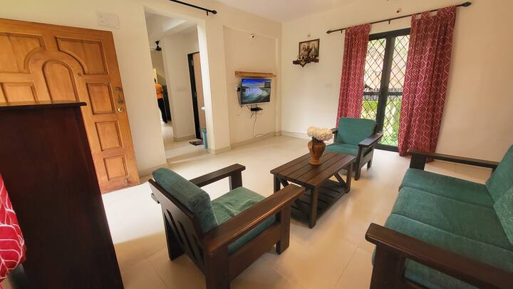 Living room image 2