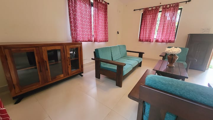 Living room image 11