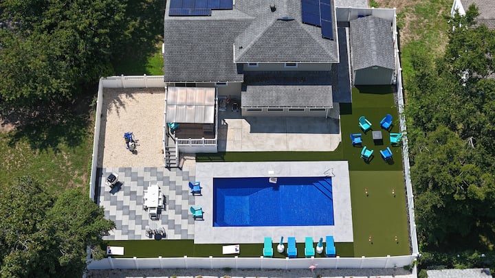 Cape May Salt Water Pool & Mini Golf - Cape May, NJ