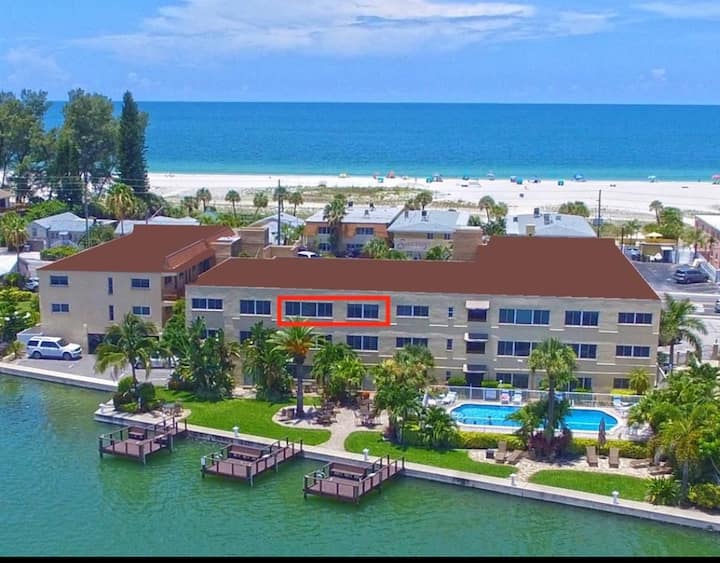 Beach Condo In Treasure Island - Treasure Island, FL
