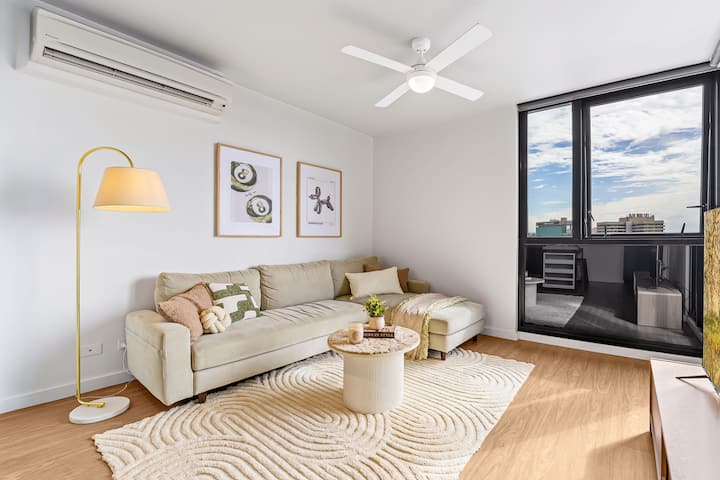 Modern 1br | 2 Livingrooms, Pool&parking @Rna+rbwh - Brisbane