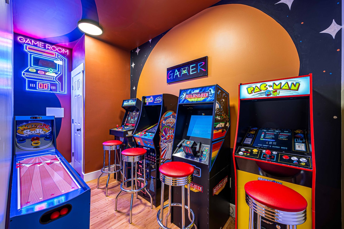 Arcade entertainment at Lux Resort