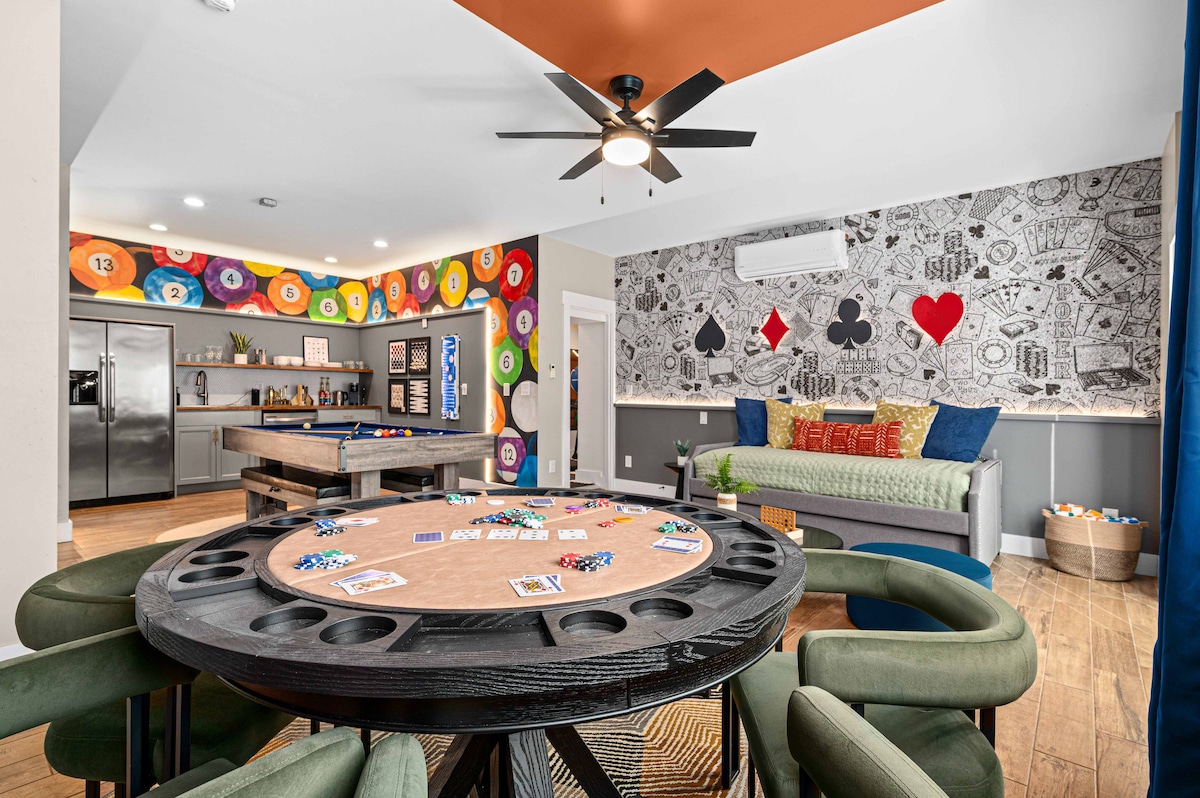 Game lounge at Lux Resort