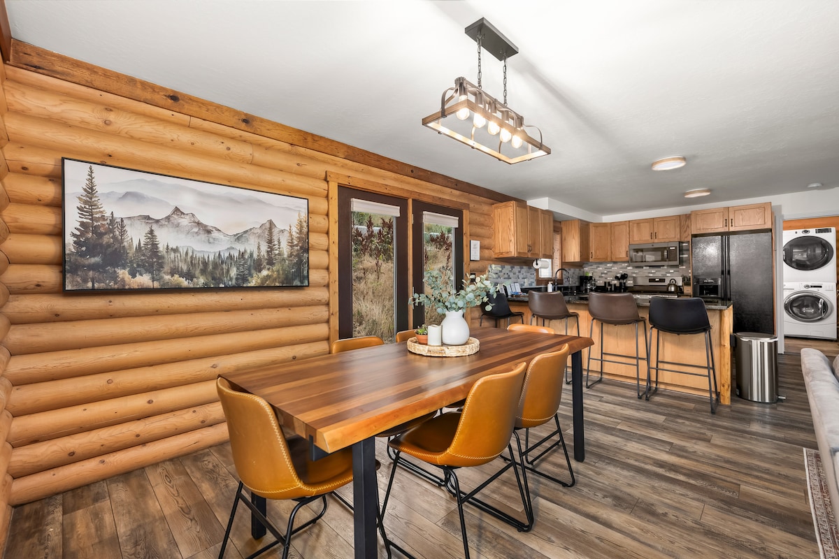 Midway Mountain Cabin
