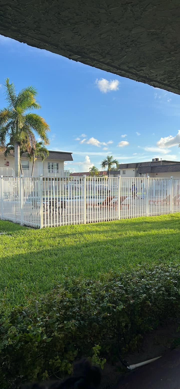 1/1 Full Bedroom Apartment, Fully Equipped - Tamarac, FL