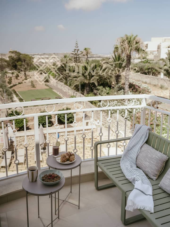 Panorama Penthouse Ta Cenc Pool And Gozo Views - Malta