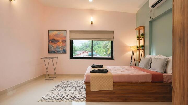 Bedroom 2 image 1