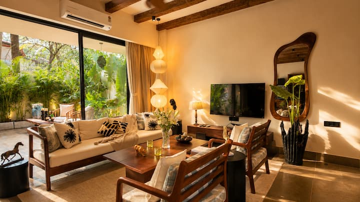 Living room image 1