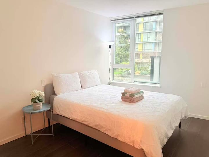 Richmond Quiet Modern Retreat 1b1b - Richmond