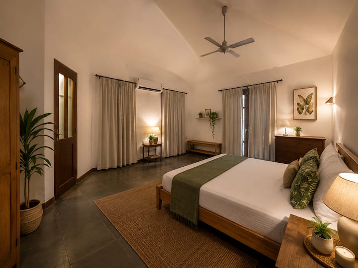 Bedroom 1 image 1