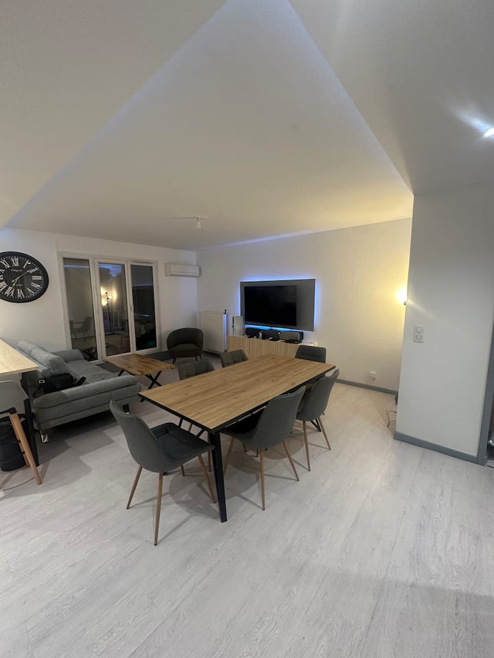 Appartement Lumineux Avec Clim - La Motte
