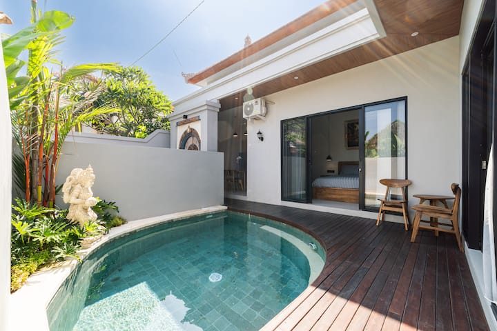 Cozy 2br Private Pool Villa In Border Of Ubud - Denpasar
