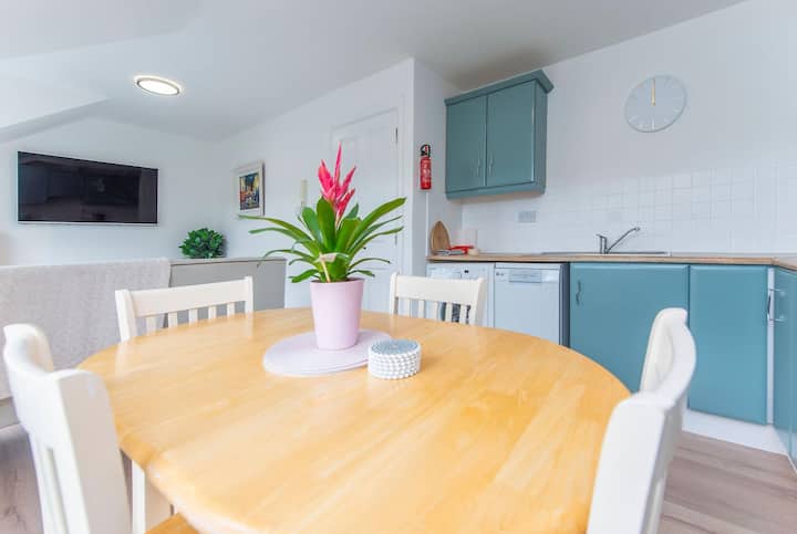 Elegant Apartment Near Galway City Centre - Galway
