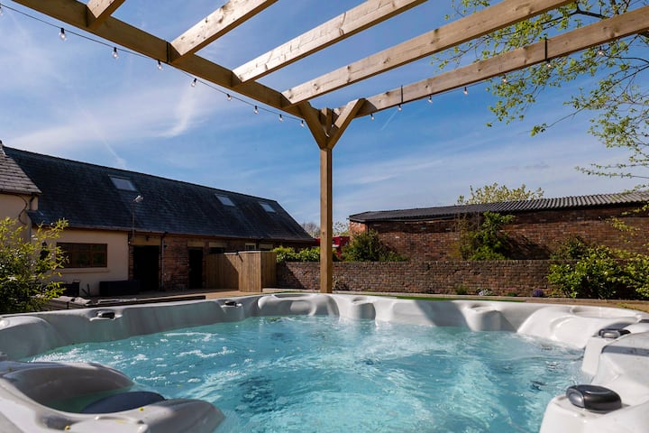 Abbey Farm House - Pet Friendly - Ormskirk