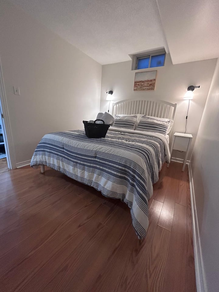 Fully Furnished Basement Studio In Oakville - Burlington