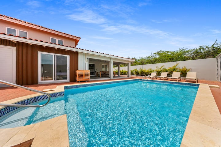 5 Bed 6.5 Bath Newly Renovated Home By Palm Beach - Aruba