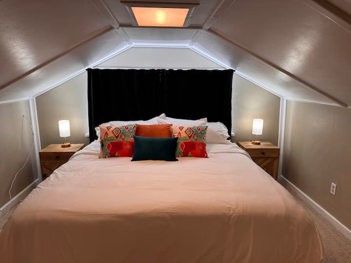 Cheerful And Relaxing Apartment Getaway - Torch Lake, MI
