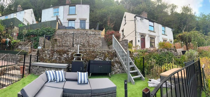 Tranquil Matlock Bath Retreat With 2 Bedrooms - Matlock