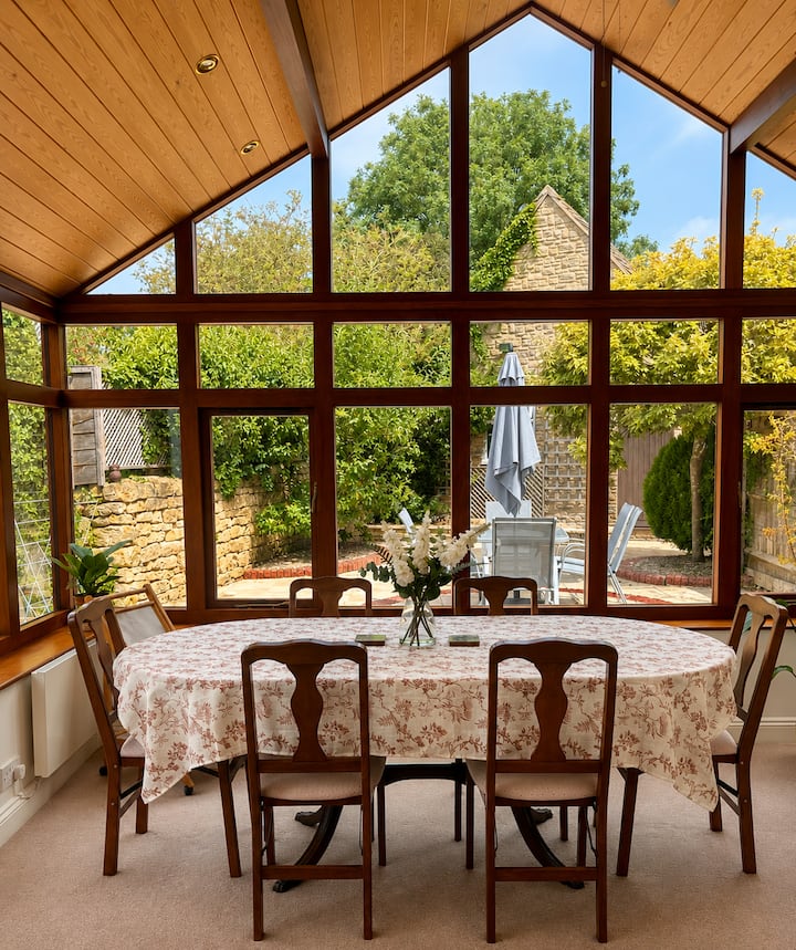 Broadway Cotswold Cottage | Walks From The Door - Broadway