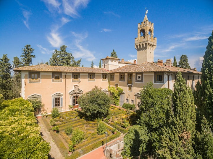 Castle Apartment En Montegufoni Con 4 Habitaciones, Capacidad 8 - Toscana