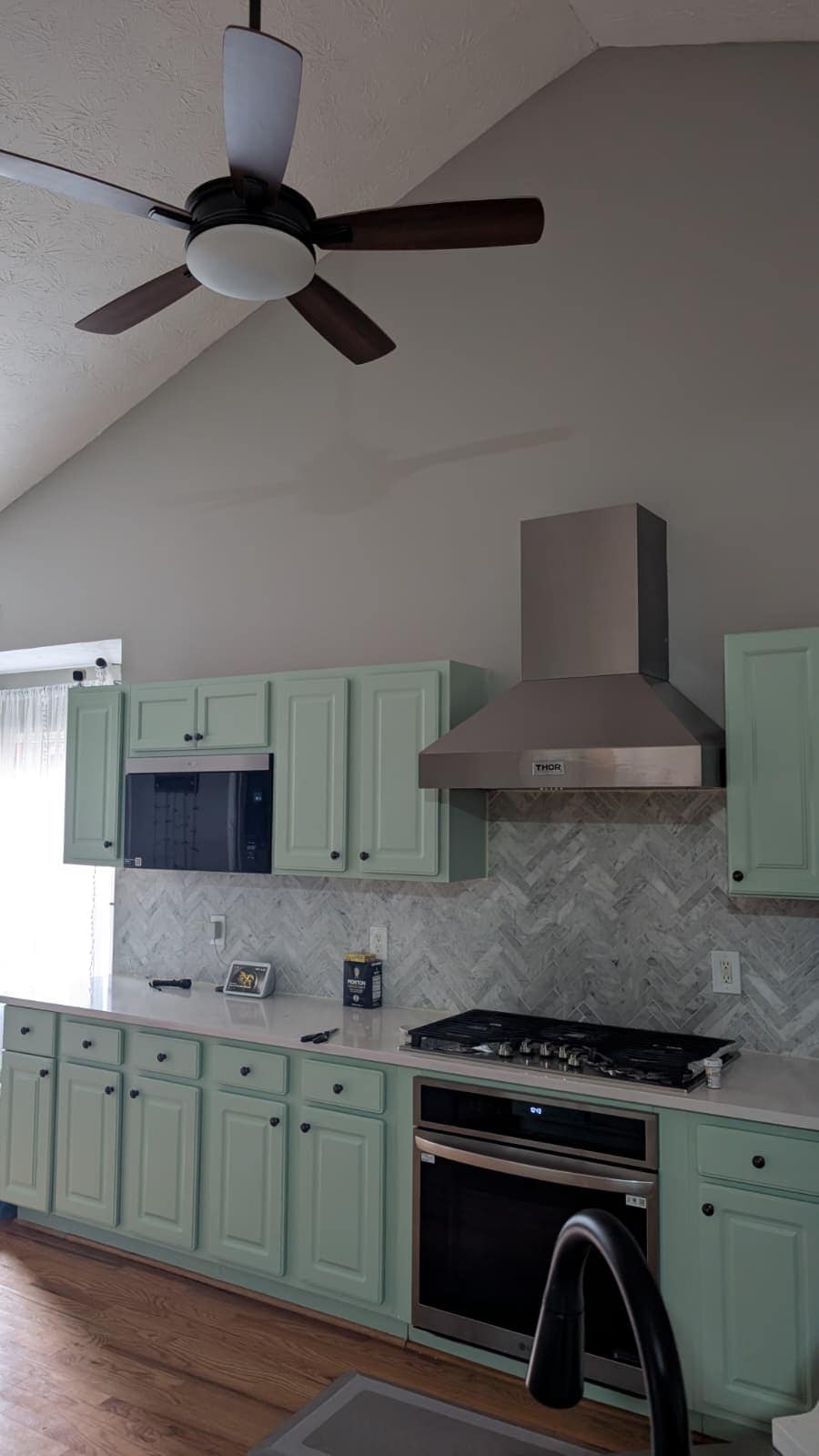 Spacious 3BR Vaulted Ceilings & Creek