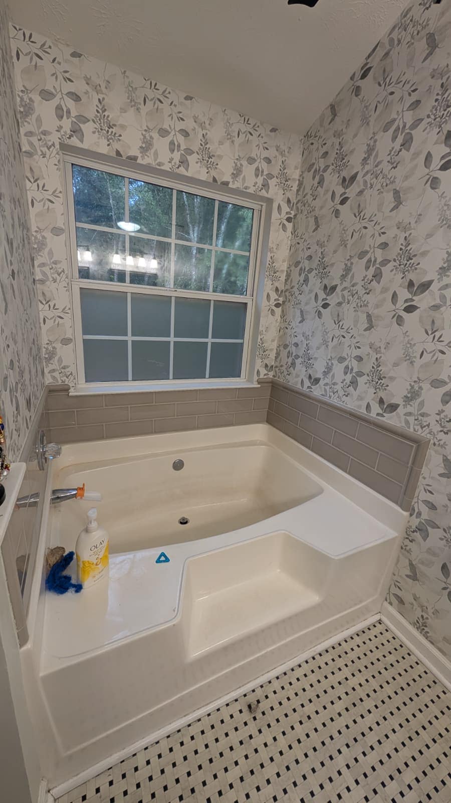 Spacious 3BR Vaulted Ceilings & Creek