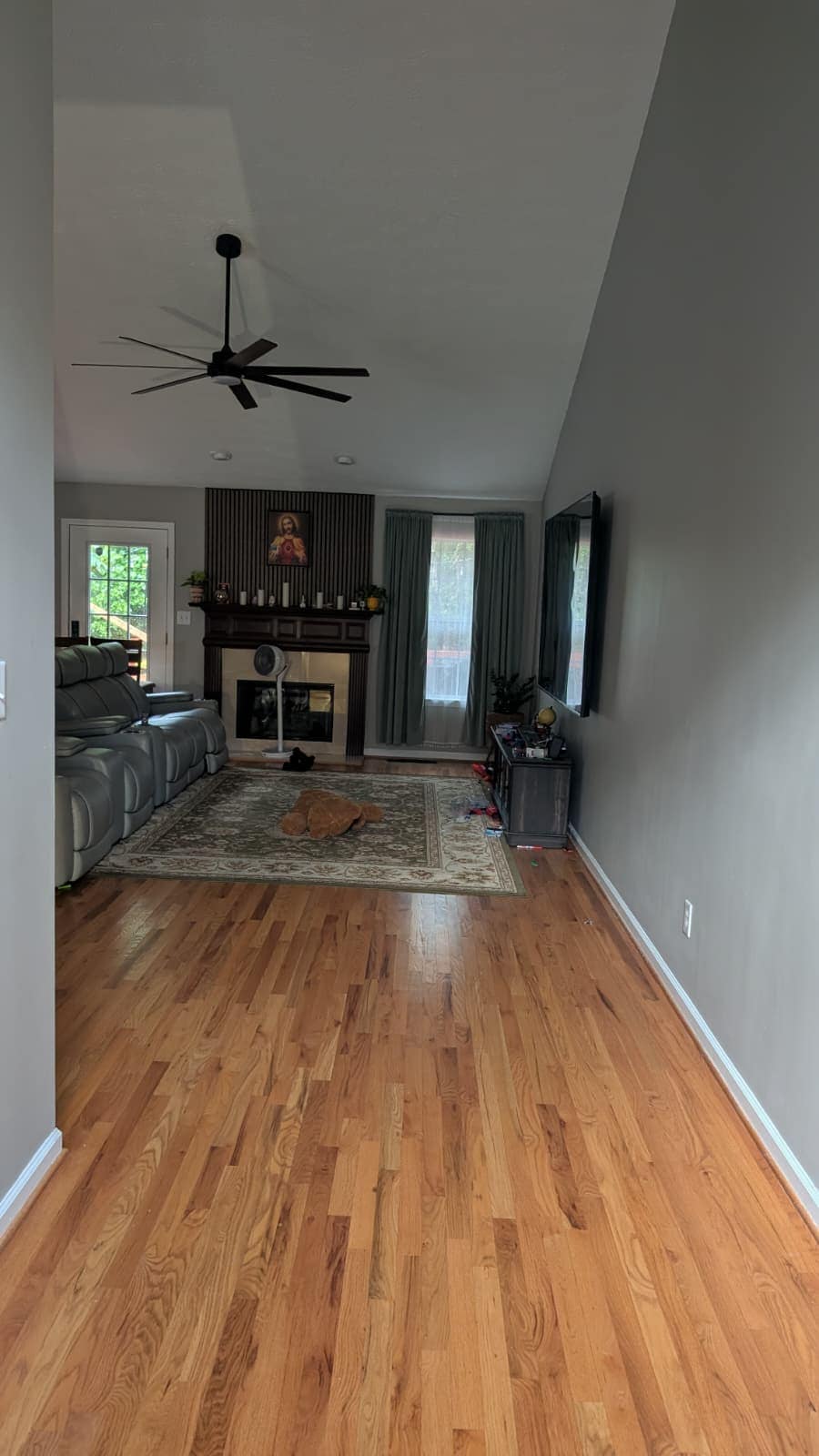 Spacious 3BR Vaulted Ceilings & Creek