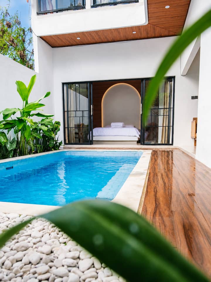 New Villa With Private Pool&rooftop |7min Canggu - Bali