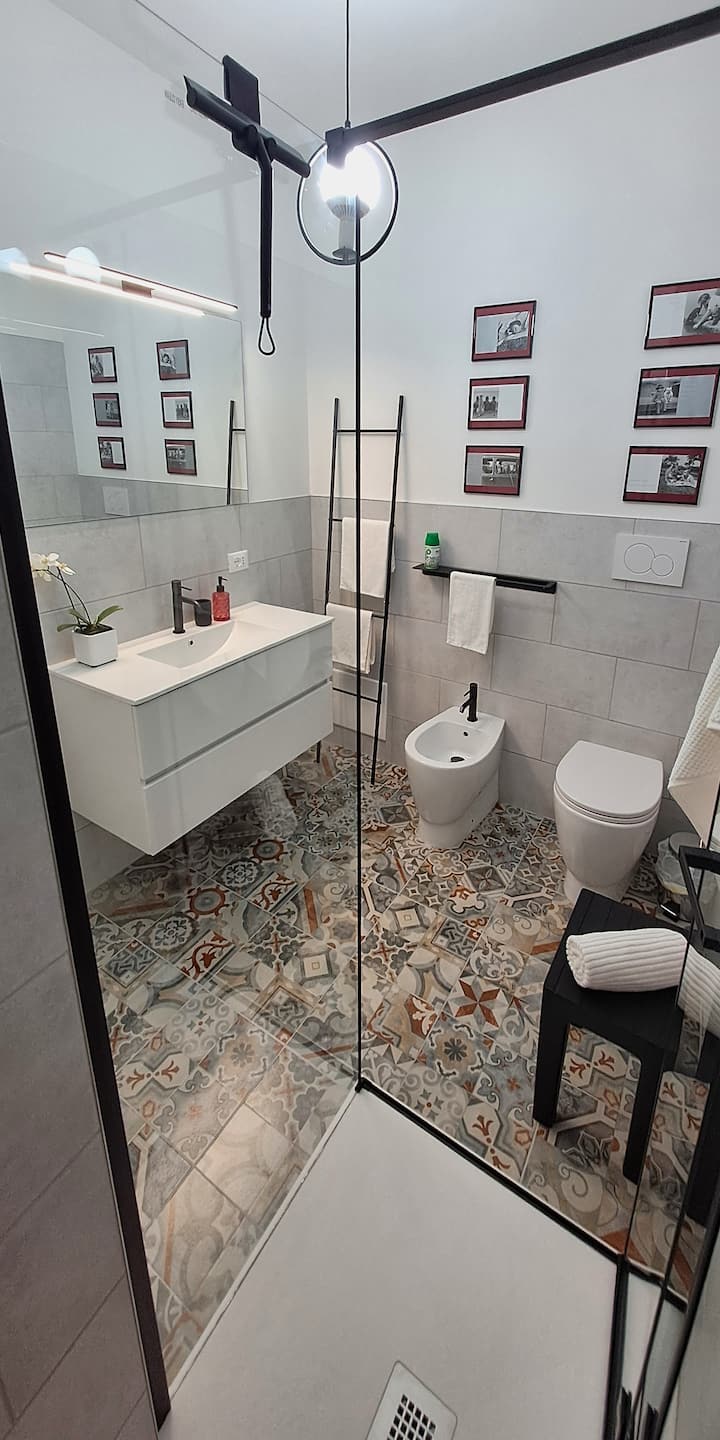 Hosting Provider Ranking Sacile Serenissima Apartment: Parking Services - Condominiums for Rent ...