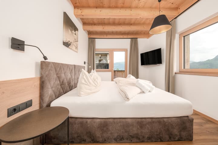 Spacious Apartment & Epic View | Chalet Ahornblick - Vorderlanersbach
