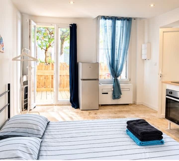 Le  Bleu  Nîmois&nbsp; 2 Pers - Nîmes