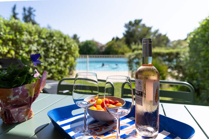 Le Liouquet-t2 Avec Piscine Et Bord De Mer, 4 Pers - La Ciotat