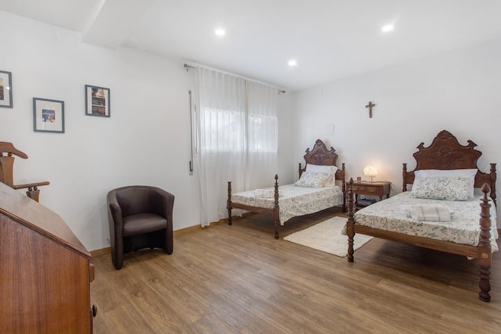 Quarto Santa Madre Teresa - Fátima