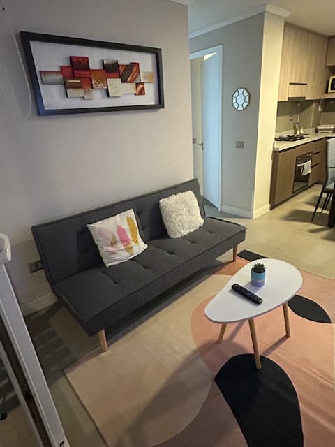 Top Airbnb: Centrally-located, equipped apartment + parking in Quillota