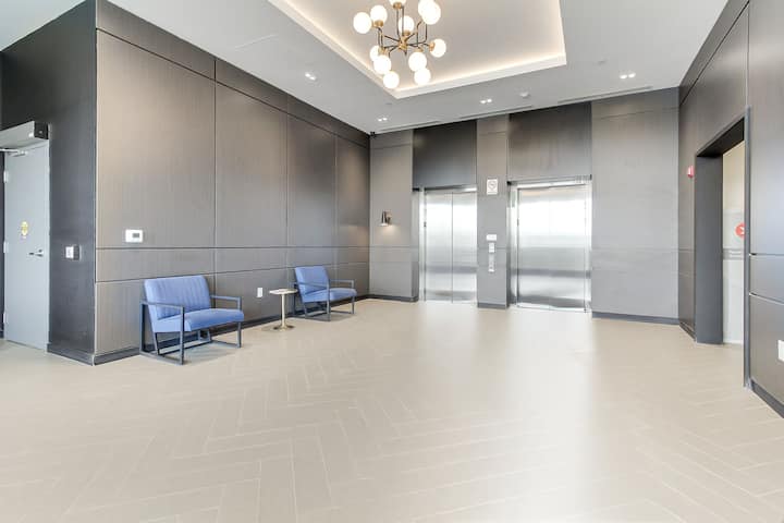 Newly Built Modern Condo In The Heart Of Barrie! - Barrie