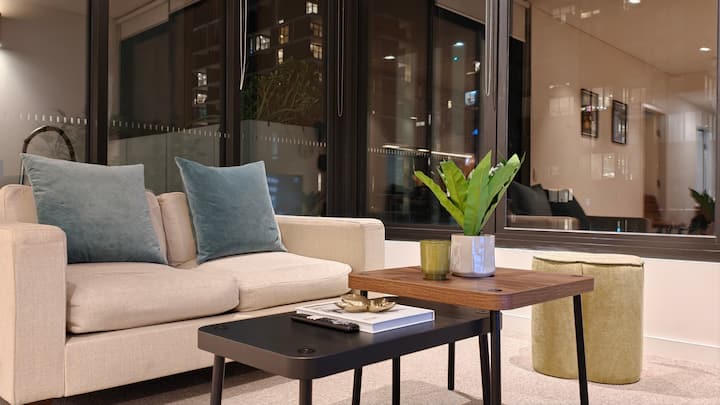 Stylish 1 Bedroom Apartment Near North Ryde Metro - Ryde