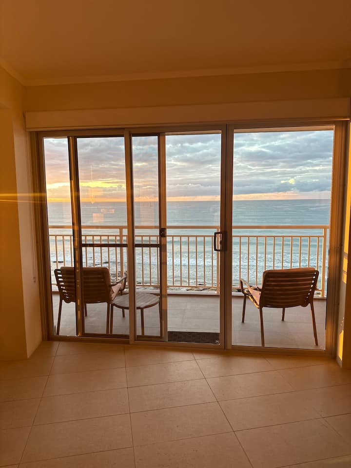 Wardan Luxe - Oceanfront Beach Access Luxury - Cronulla