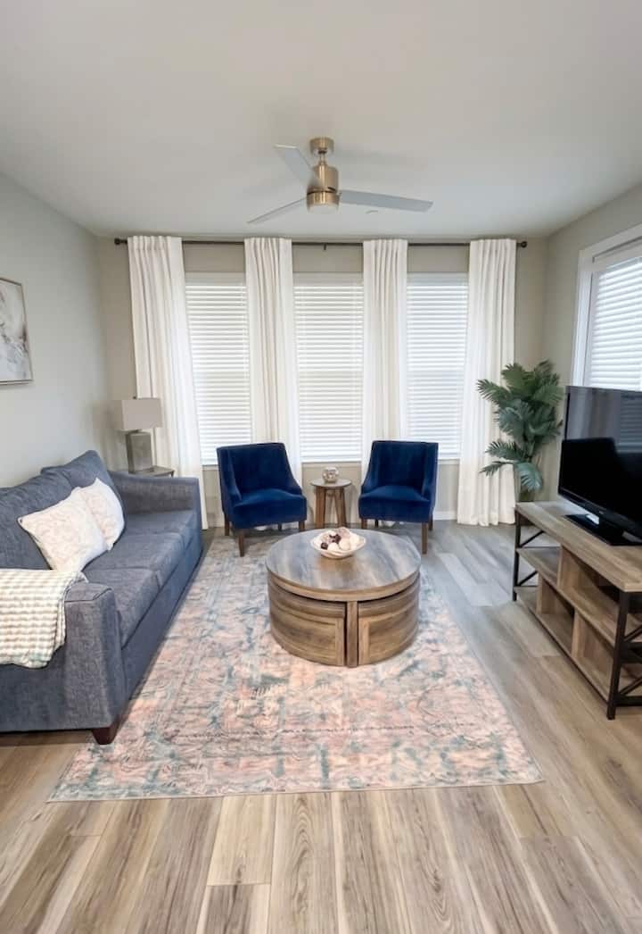 Blue Wave Oasis | 1 Br + Den - Longboat Key, FL