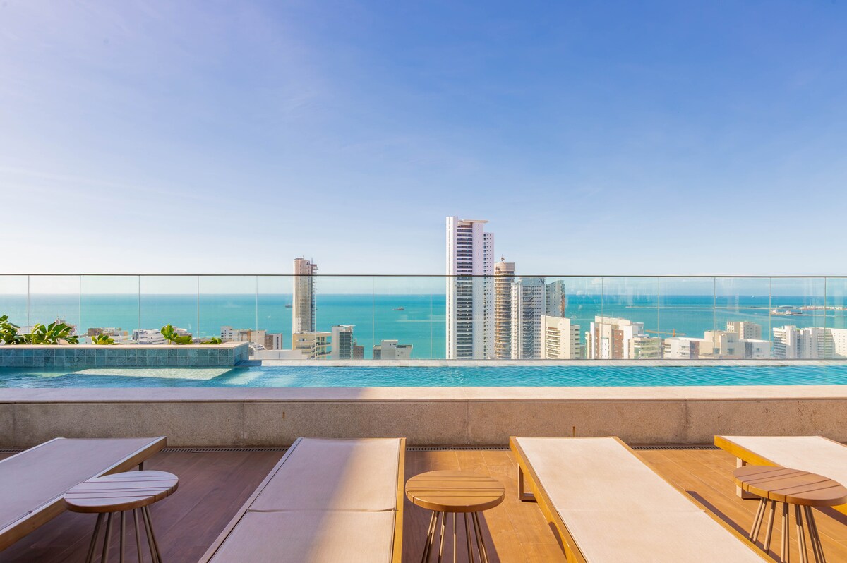 Foto do anúncio de Deluxe|Meireles|Grill Privativo| Rooftop Vista Mar em Praia de Iracema, Fortaleza