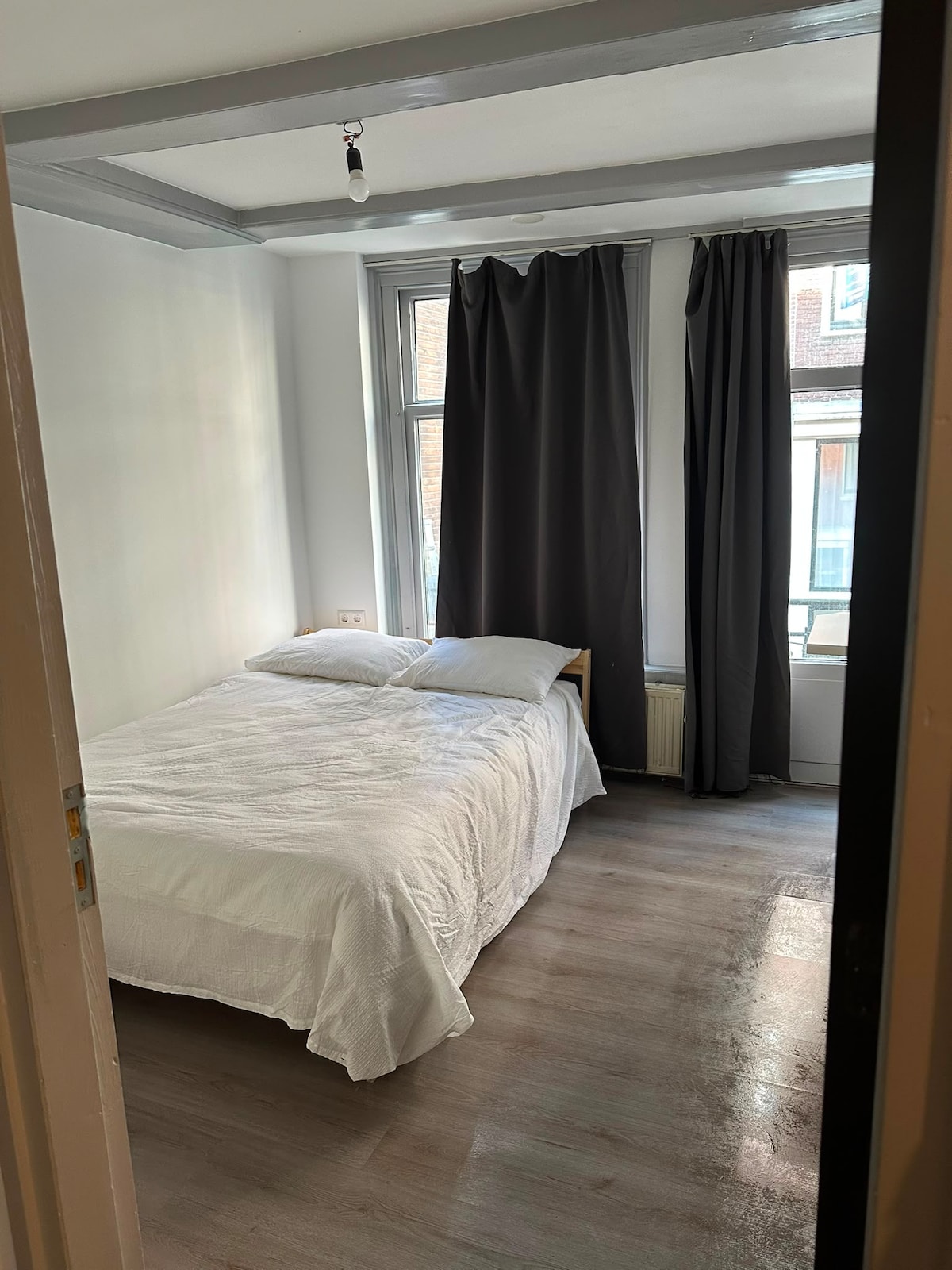 Josha, room with private bathroom private entrance - Guesthouses for ...