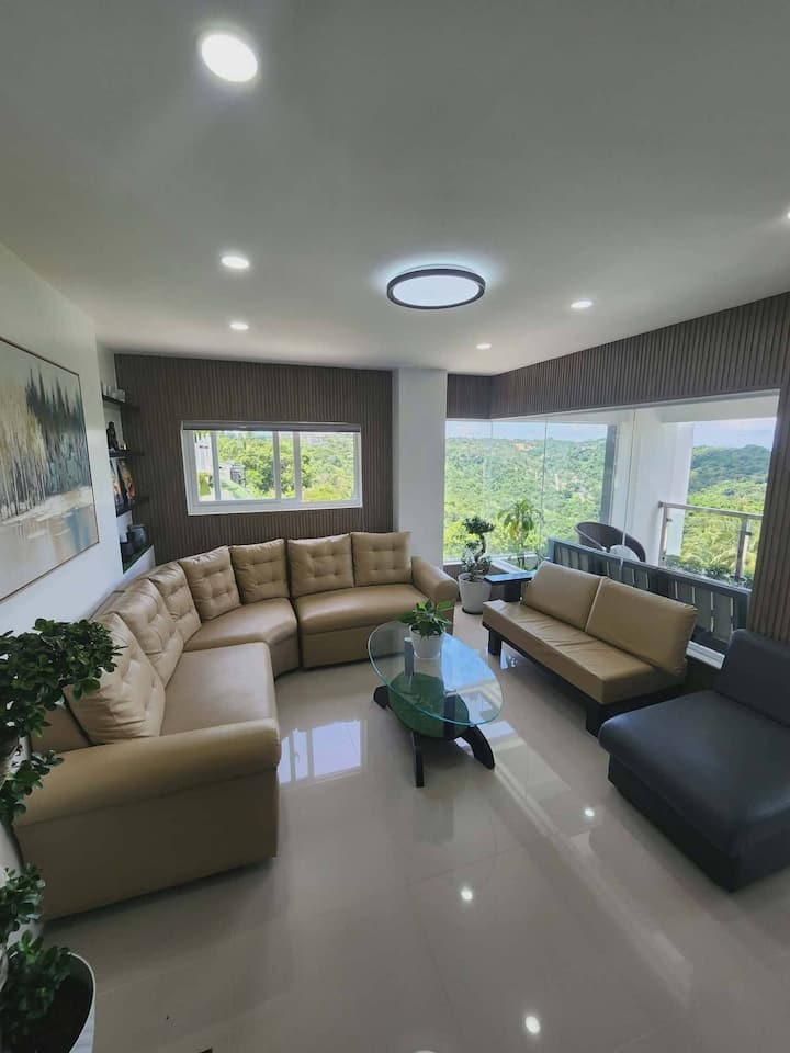 Manoir Tagaytay D'avana Hills - Paris - Tagaytay